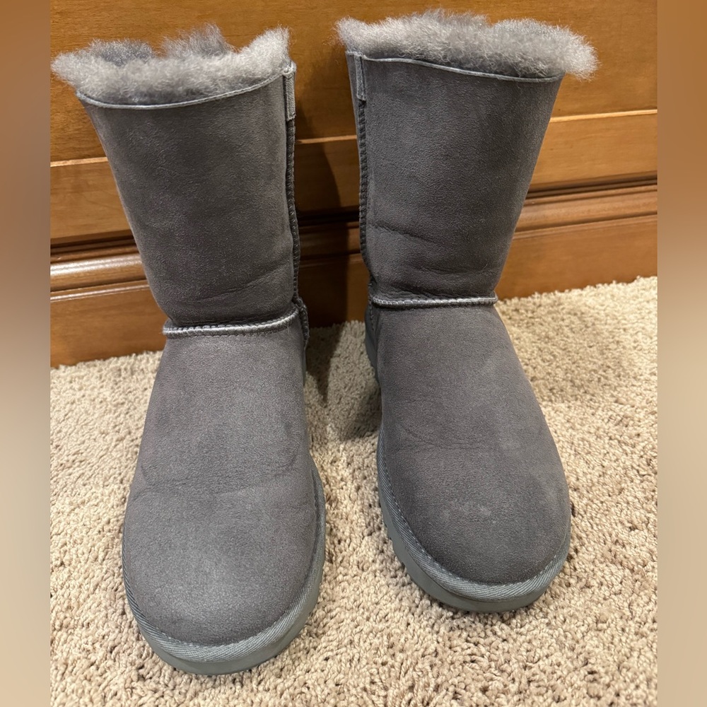 Authentic Preowned Ugg Bailey Bow II Boots Size USA 7 - Picture 9 of 11